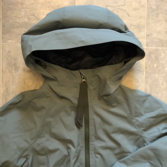 Definitely Raining jacket - Picture 5 of 11